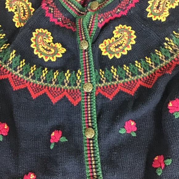 Kim Rogers Women’s Embroidered Sweater size Med. EUC - Picture 6 of 8